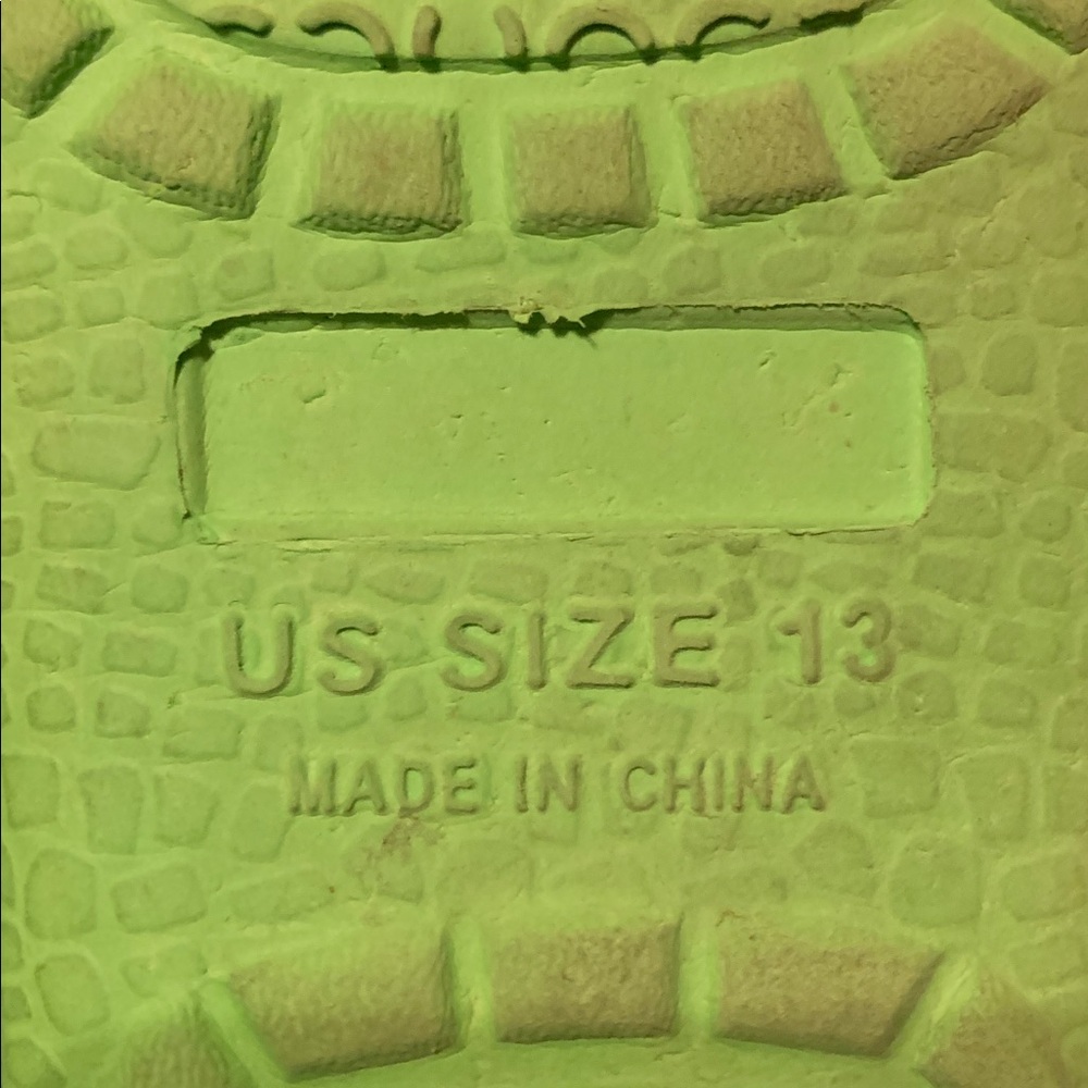 "Croc" clogs - Picture 4 of 5